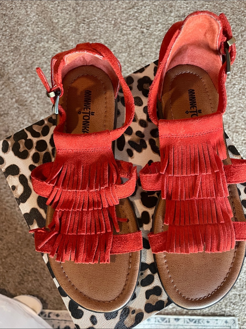 Minnetonka women’s Red Suede Fringe Sandals